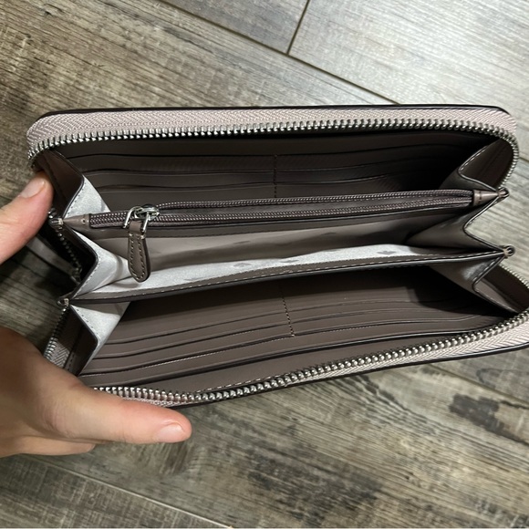 kate spade wallet - Picture 3 of 4